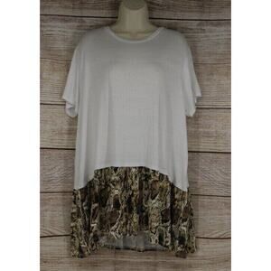 Color Bear Womens Plus Size 2XL 3XL Short Sleeve Tunic Shirt White Snake Print